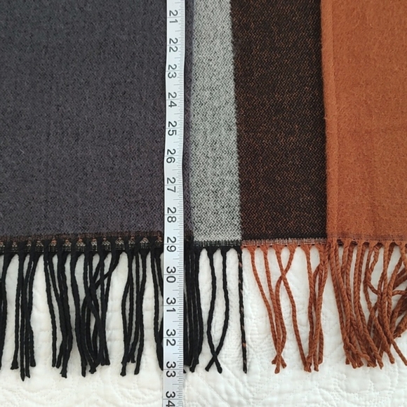 A New Day Womans Black and Brown Plaid Color block Fringed Cape/One size - Picture 8 of 10